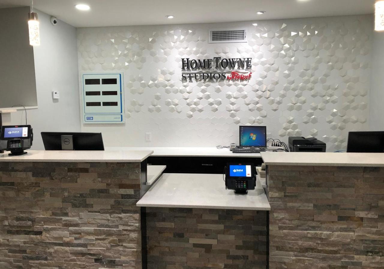 Hometowne Studios By Red Roof San Antonio E - Frost Bank Center Εξωτερικό φωτογραφία