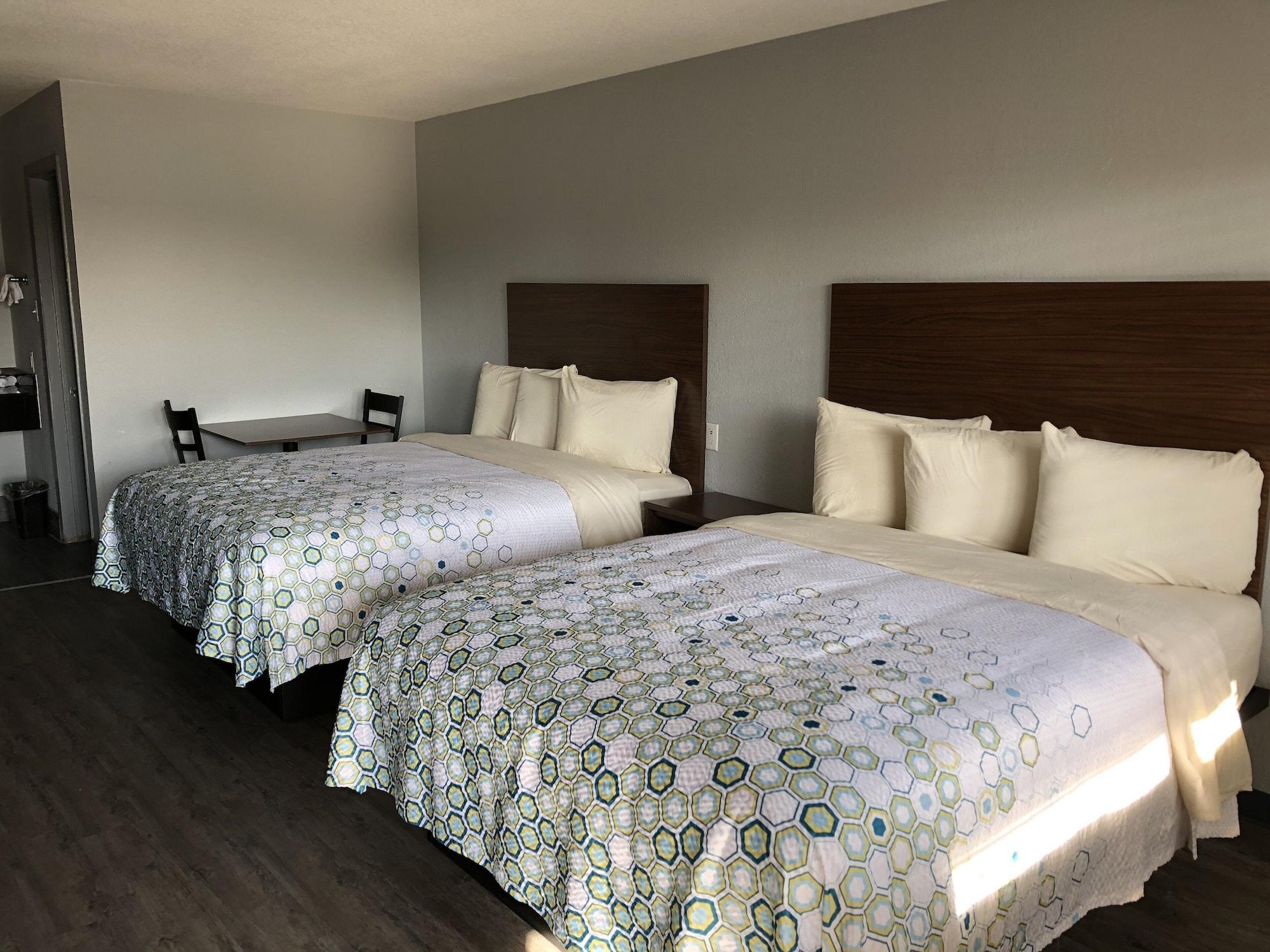Hometowne Studios By Red Roof San Antonio E - Frost Bank Center Εξωτερικό φωτογραφία